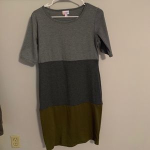 Knee length/fitted dress